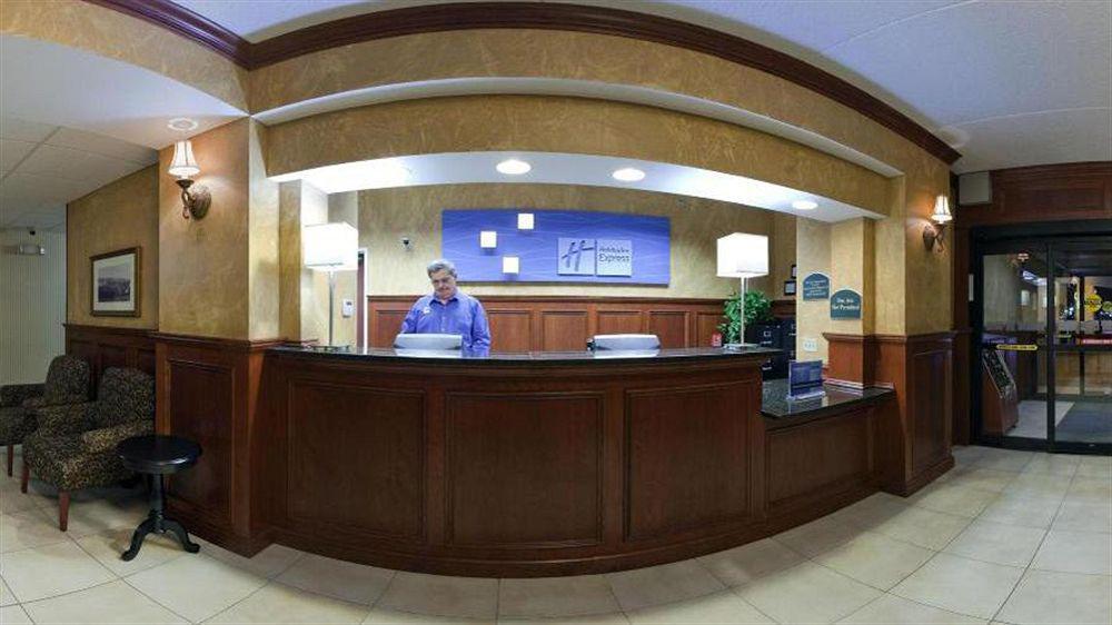 Holiday Inn Express Pittsburgh-Bridgeville By Ihg Exteriör bild