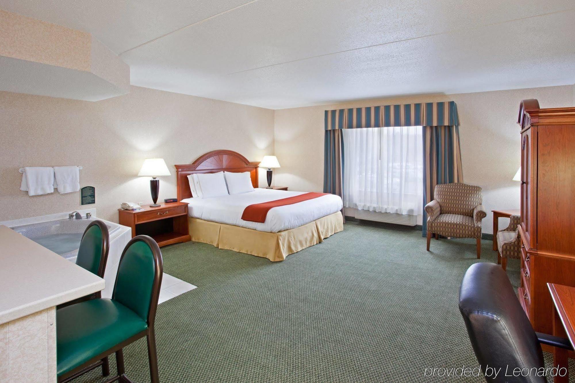 Holiday Inn Express Pittsburgh-Bridgeville By Ihg Exteriör bild